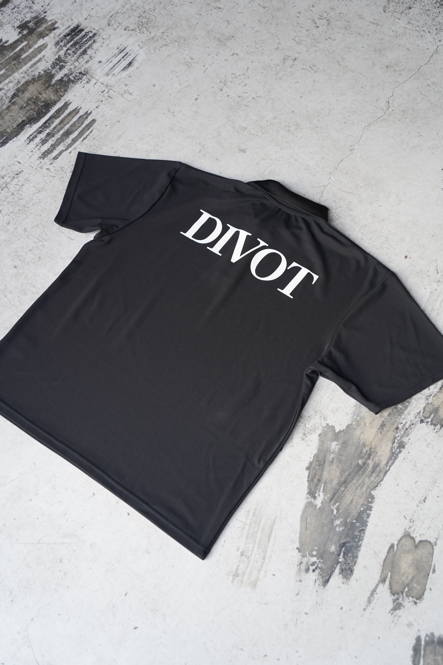 the Divot Original - POLO SHIRT (BLACK)