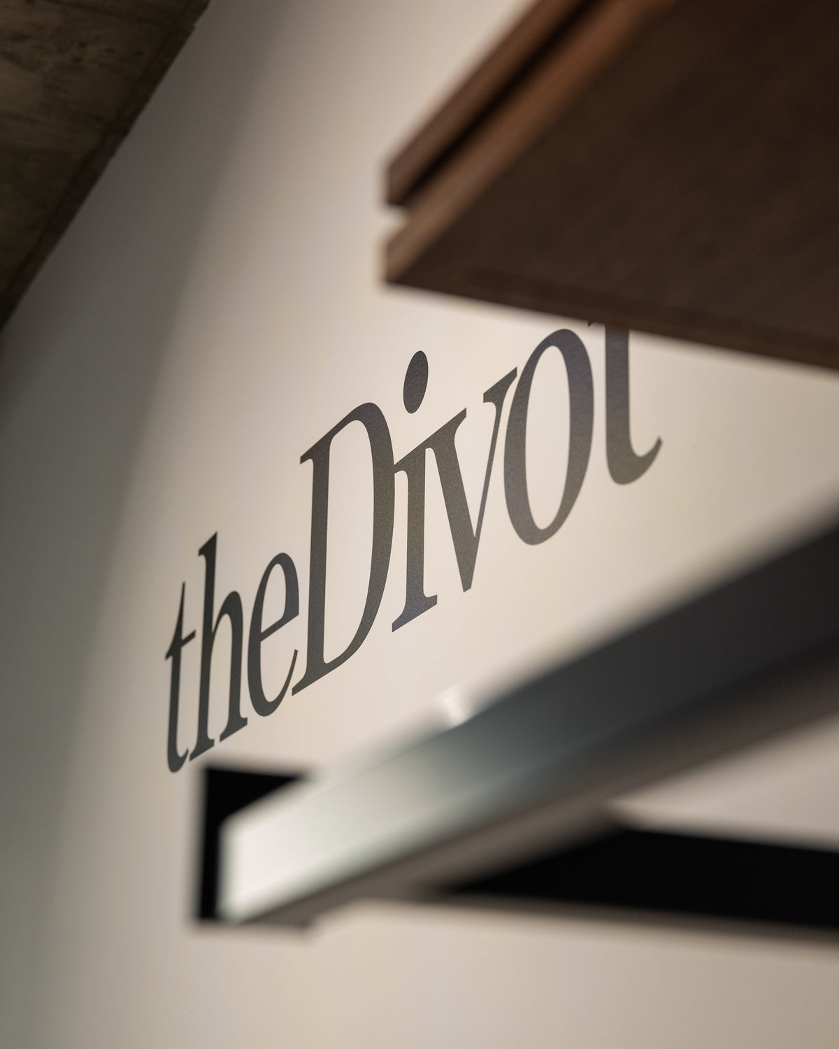 Div0t VISIT US – the Divot STORE